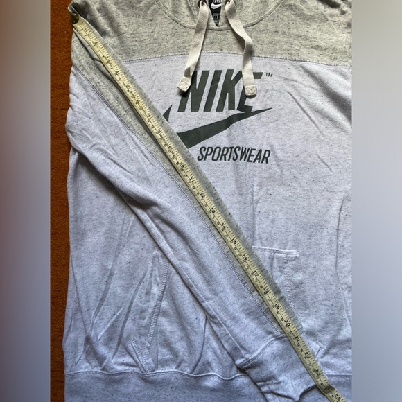 Nike Lightweight Hoodie - Picture 5 of 7